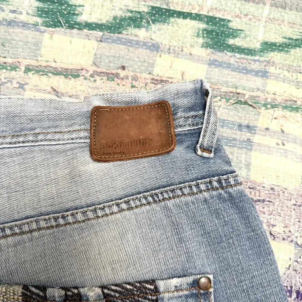 Vintage Y2K Ecko Unltd Light Wash Denim Short 38 Embroidered Pocket Rhino Baggy - Picture 4 of 13